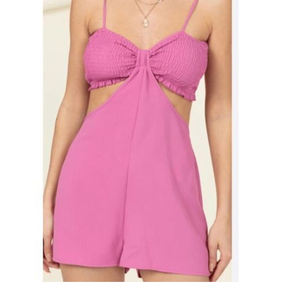 Big Water Blue‎ Sky Cut Out Waist Romper Smocked Top Pink Size M NWT - Picture 1 of 10